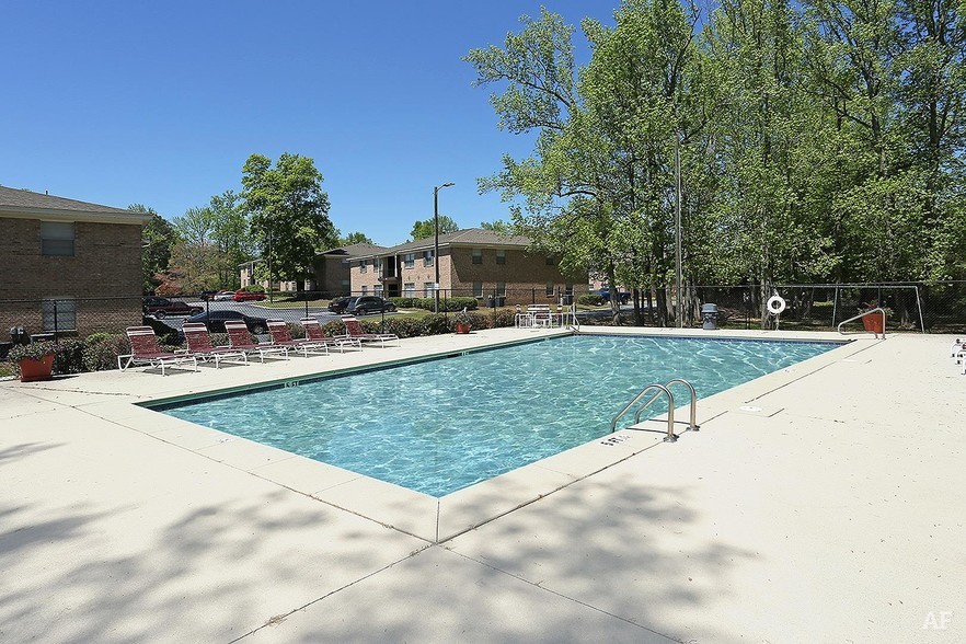 Brookview Apartment Homes | 8460 Hospital Dr, Douglasville, GA 30134 ...