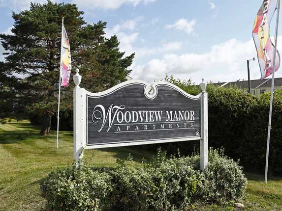 Woodview Manor Apartments